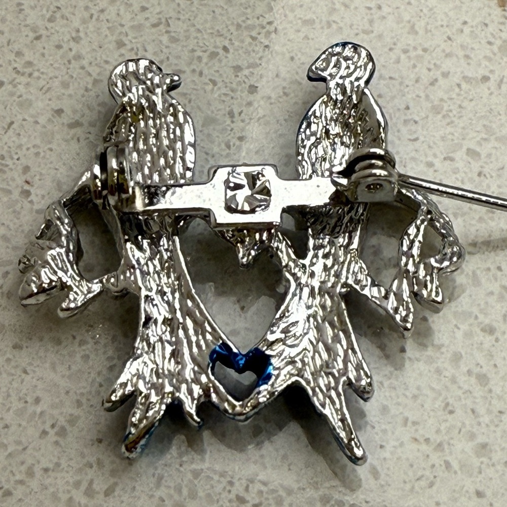Vintage Blue Lovebirds Brooch Pin Silver Tone Enamel - Picture 6 of 7